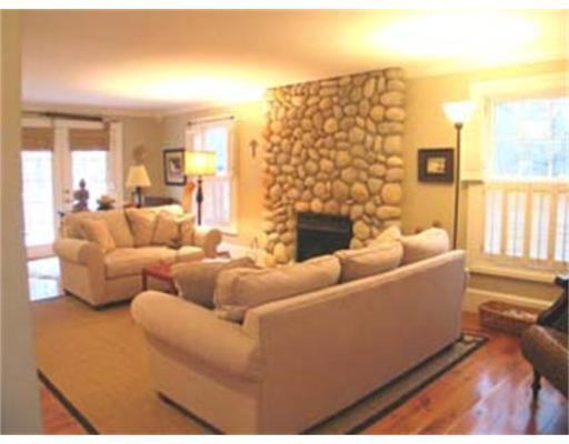 27 Cedar Ave - Photo 2 of 12