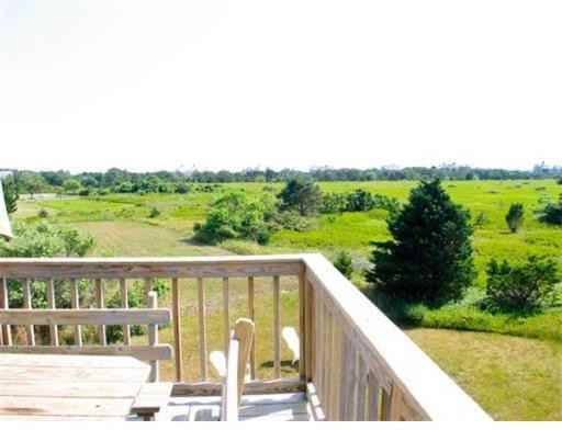 74 Mattakesett Way - Photo 2 of 16