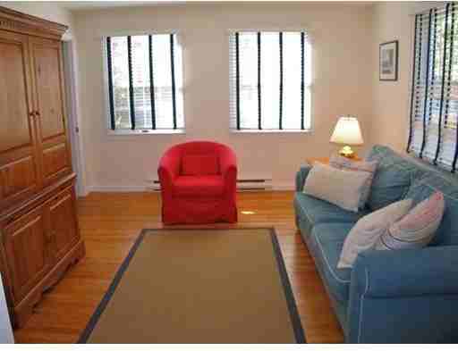 27 Vickers St 1 - Photo 2 of 14