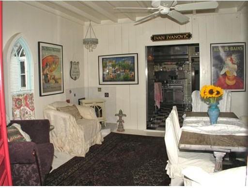 51 Pequot Ave 1 - Photo 3 of 18