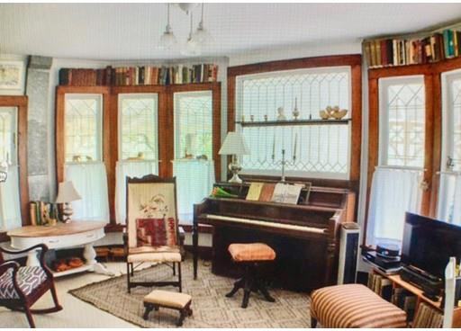 11 Wamsutta Ave - Photo 3 of 11