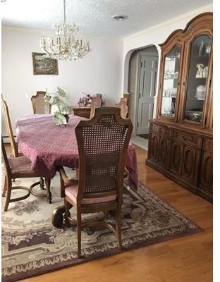 40 Weatherbee Dr - Photo 3 of 16