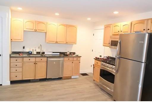 15 Tappan St #1 - Photo 3 of 8