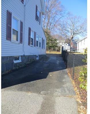 23 Grove St B - Photo 3 of 15