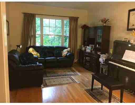 15 Cider Mill Ln - Photo 2 of 12