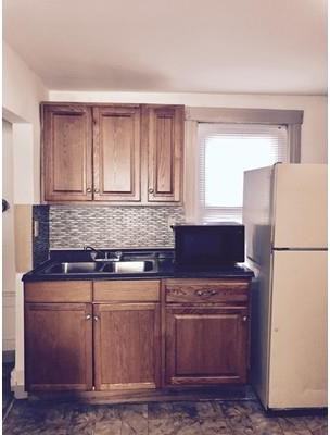 1 Greenwood St 1 - Photo 2 of 19