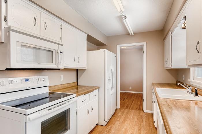 4753 104th Ave NE - Photo 2 of 11