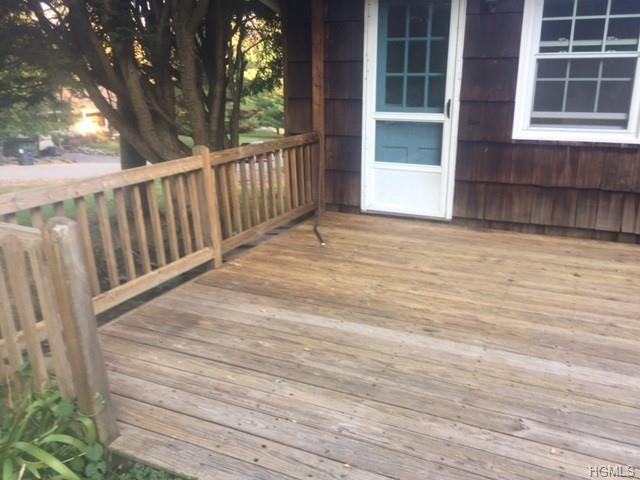 1 MacLean Dr - Photo 2 of 7