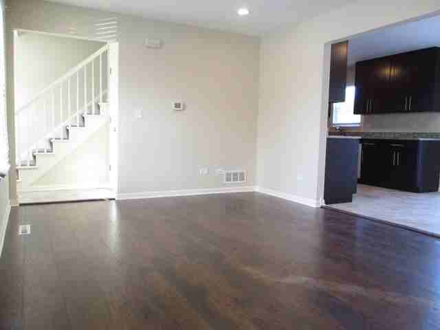 1161 Foxglove Ln - Photo 3 of 39