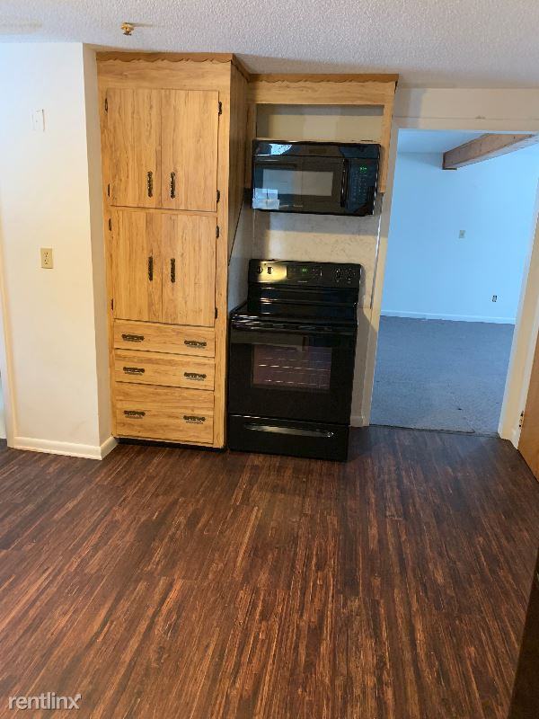 158 Christian St - Photo 3 of 24