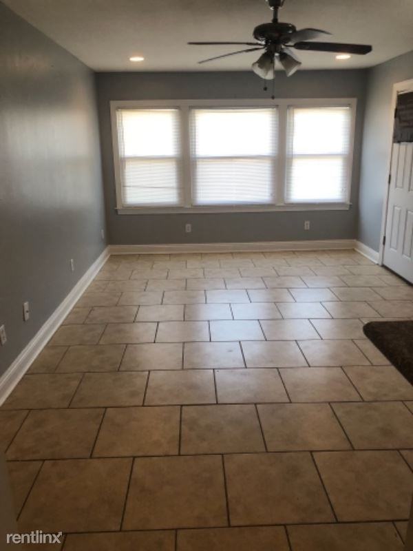5419 Elysian Fields Ave - Photo 3 of 5