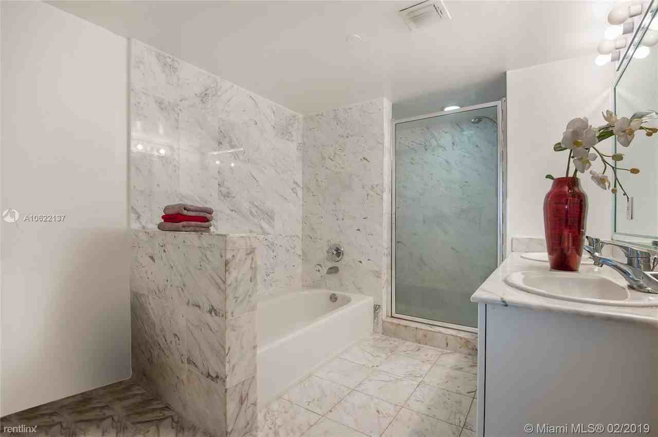 8911 Collins Ave - Photo 3 of 15