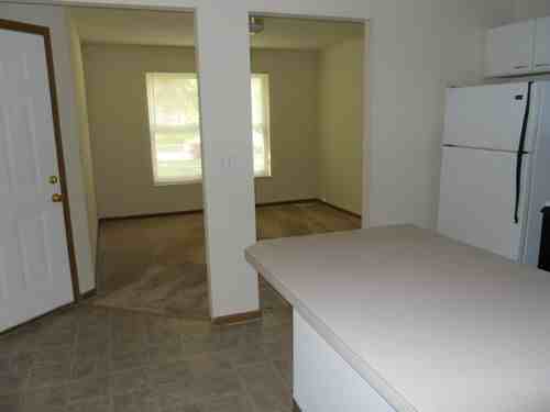 622 Missouri St - Photo 3 of 8