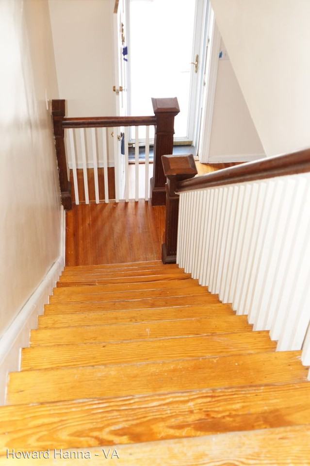 1024 Raleigh Ave - Photo 2 of 12