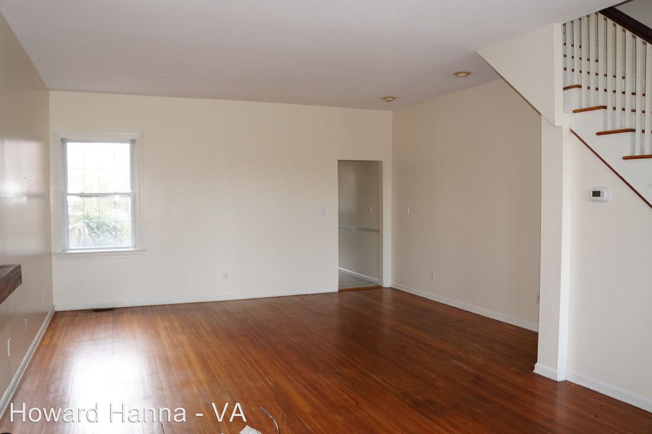 1024 Raleigh Ave - Photo 3 of 12