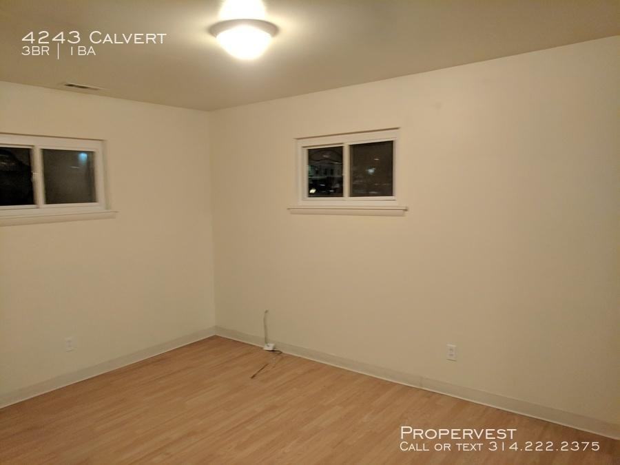 4243 Calvert Ave - Photo 3 of 9