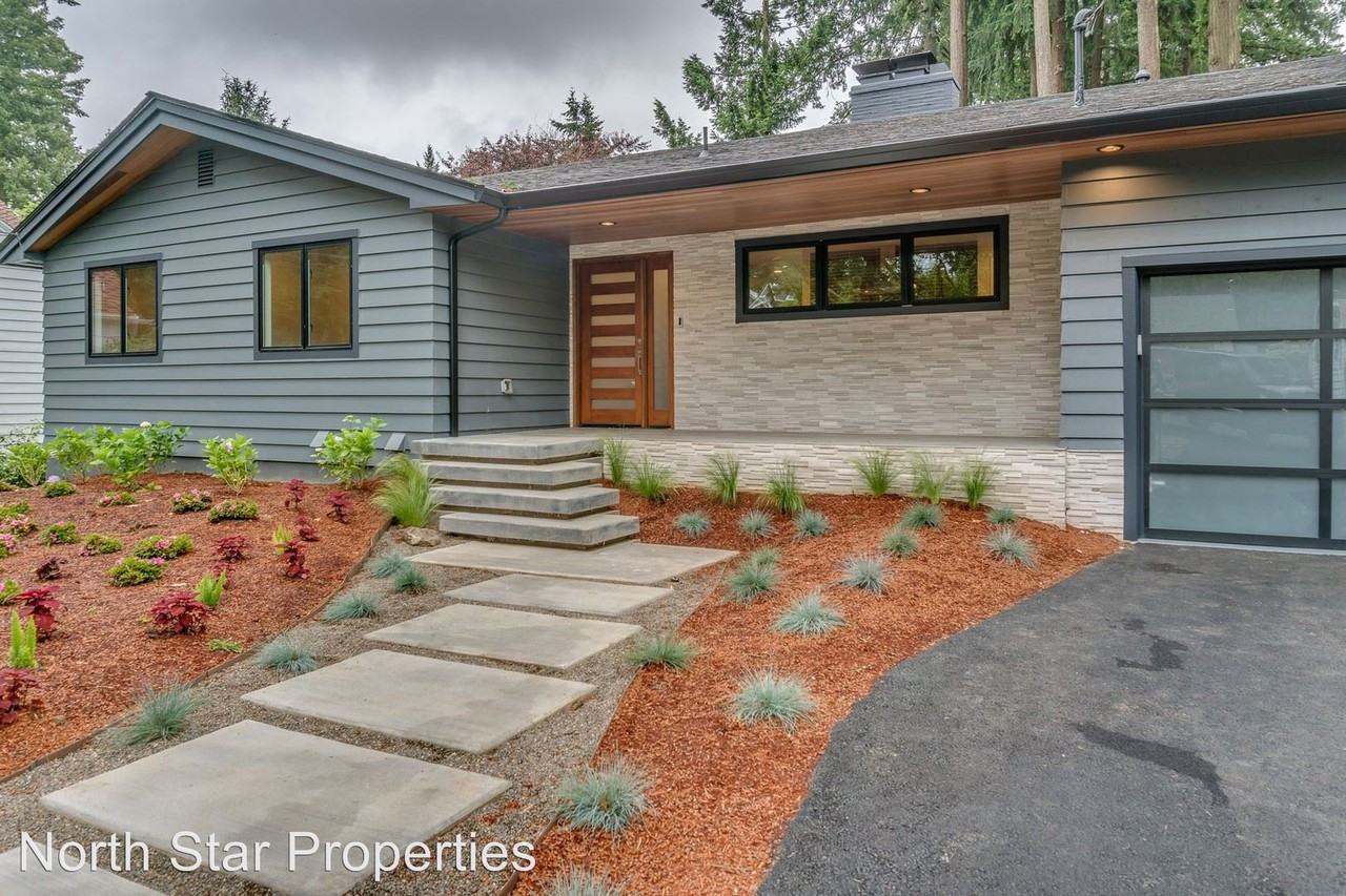 4750 Upper Dr - Photo 3 of 42