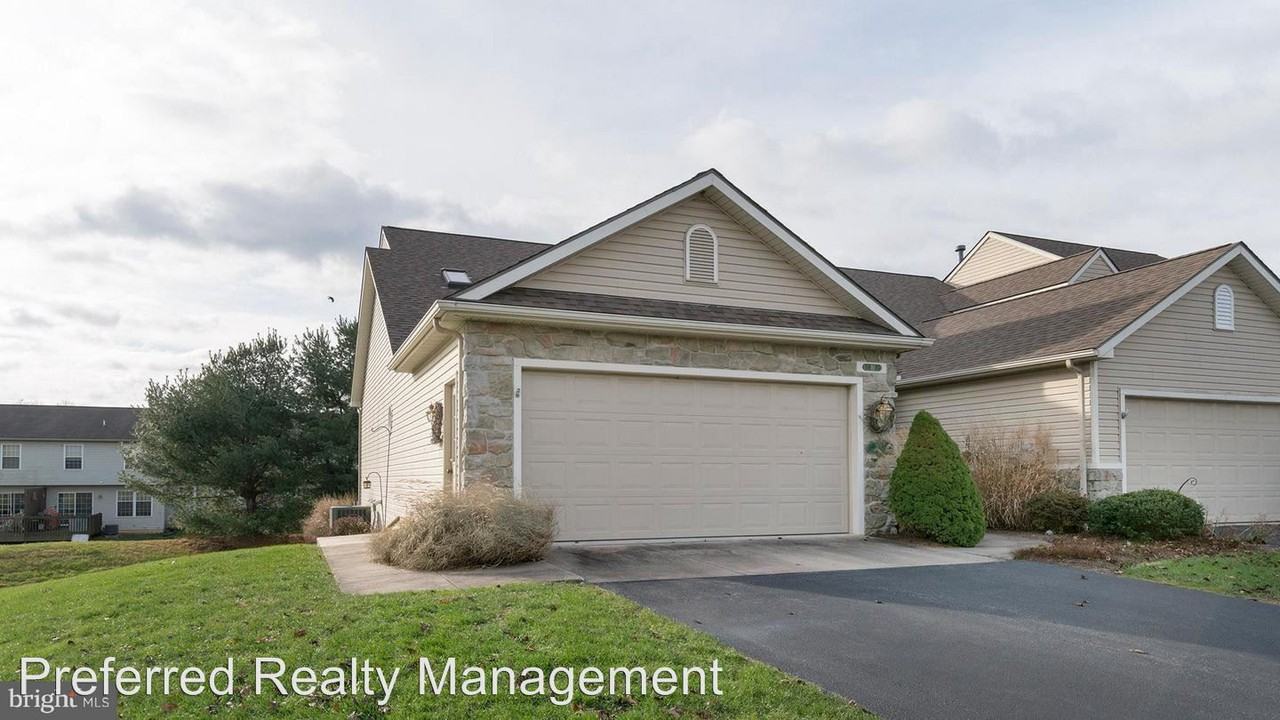 10 Gantz Meadows - Photo 2 of 31