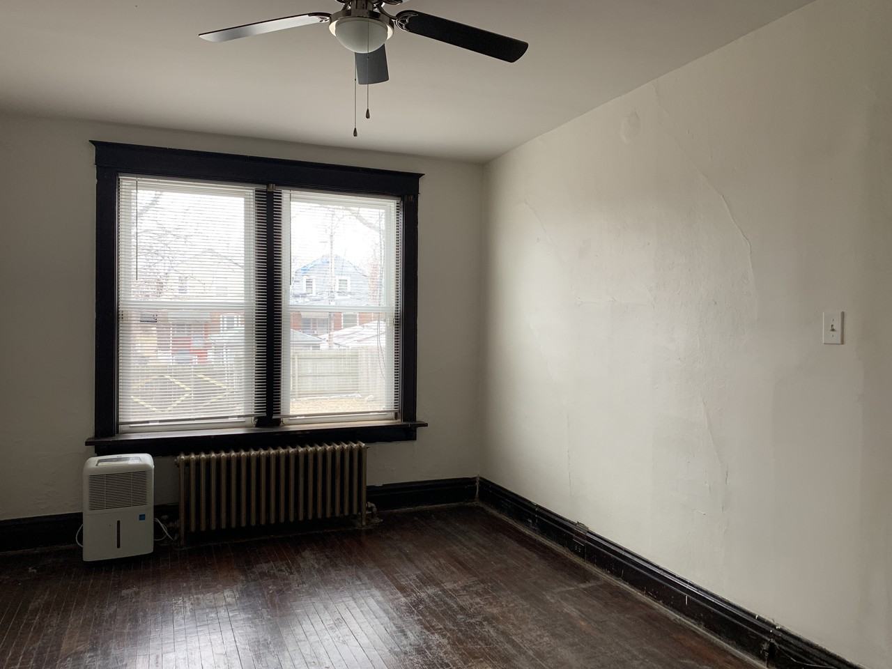 5856 Highland Ave - Photo 2 of 11