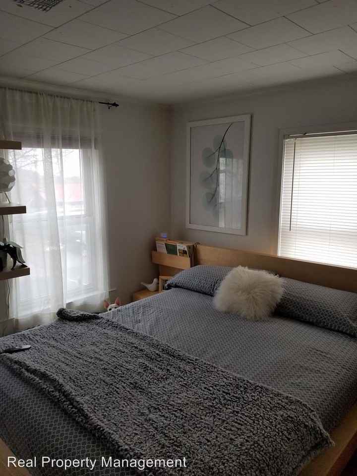 17 Grove St - Photo 2 of 4