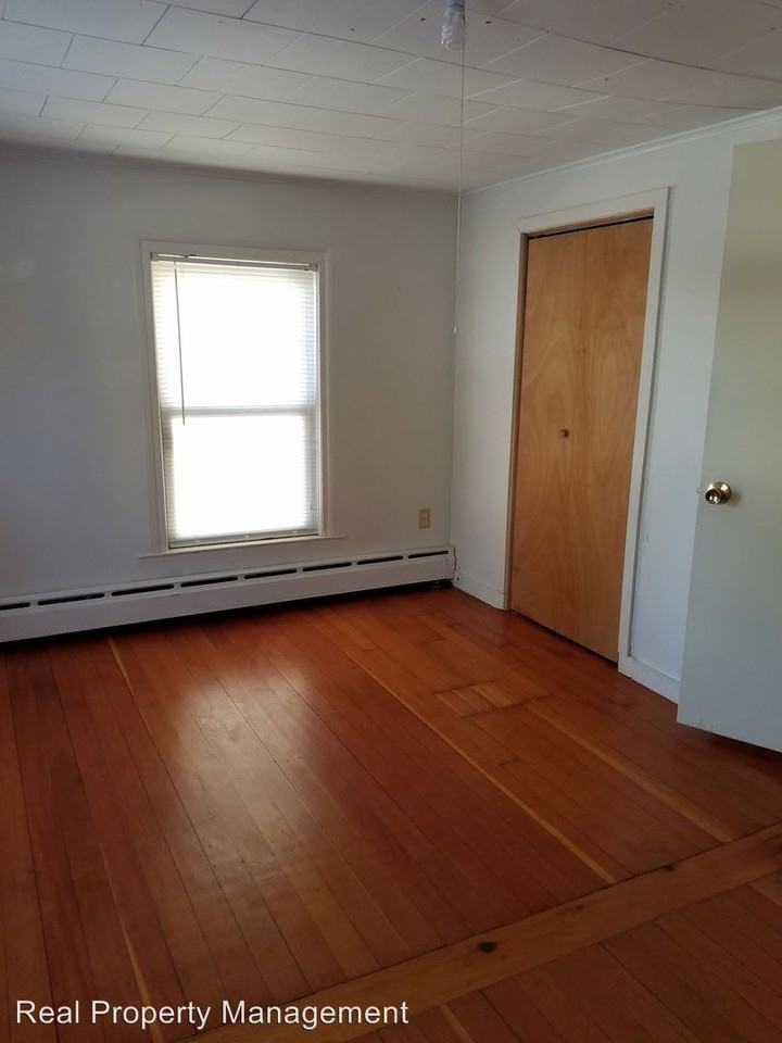 17 Grove St - Photo 3 of 4