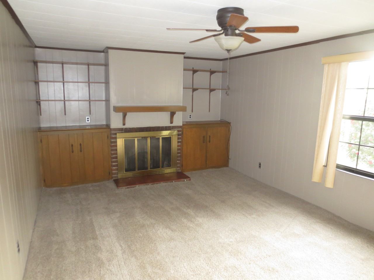 3305 Newton Dr - Photo 2 of 7