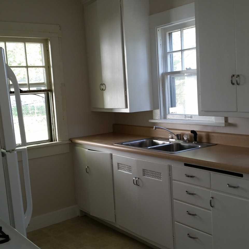 1408 E Buena Vista Ave - Photo 3 of 7