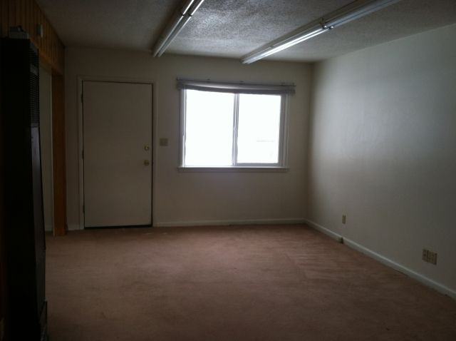 710 N 22nd St - Photo 2 of 5
