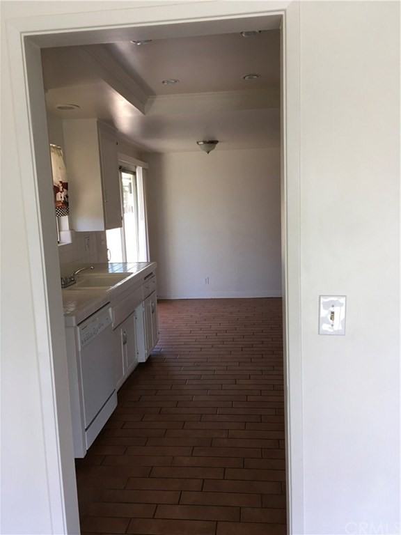 25775 Holly Vista Blvd - Photo 3 of 9