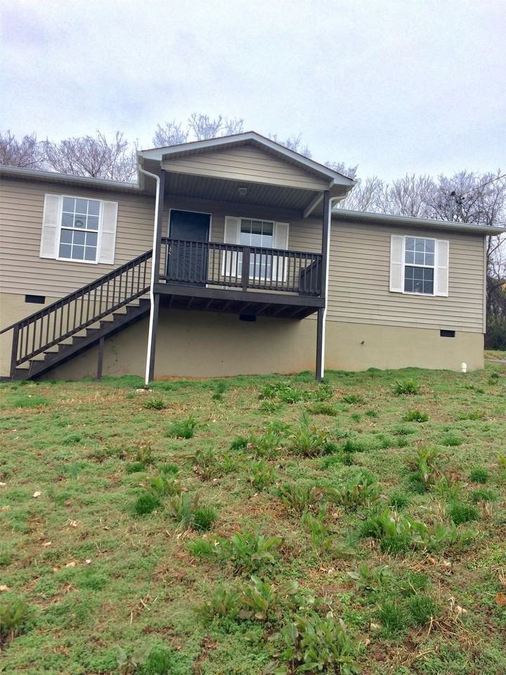 1321 Baker Ave, Knoxville, TN 37920 3 Bedroom Apartment for 945/month