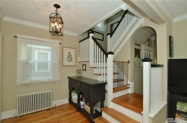 32 Ocean Ave - Photo 3 of 15