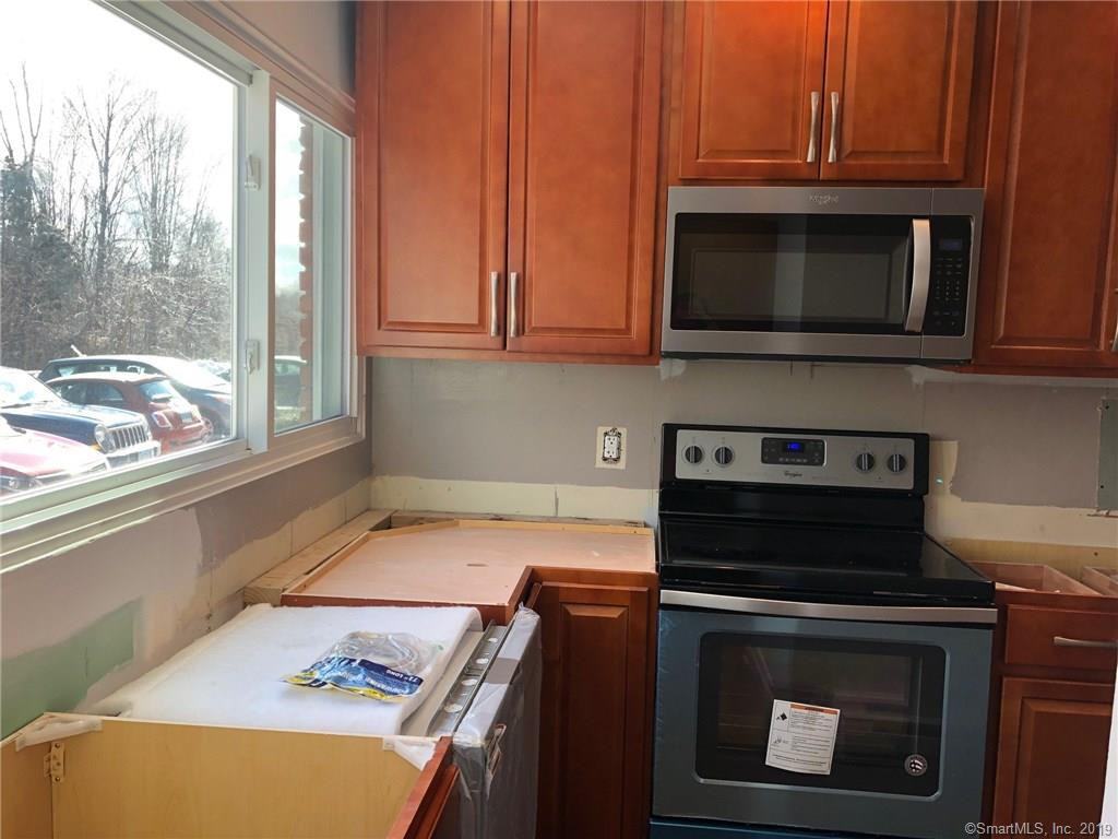 1147 Waterbury Rd - Photo 2 of 19