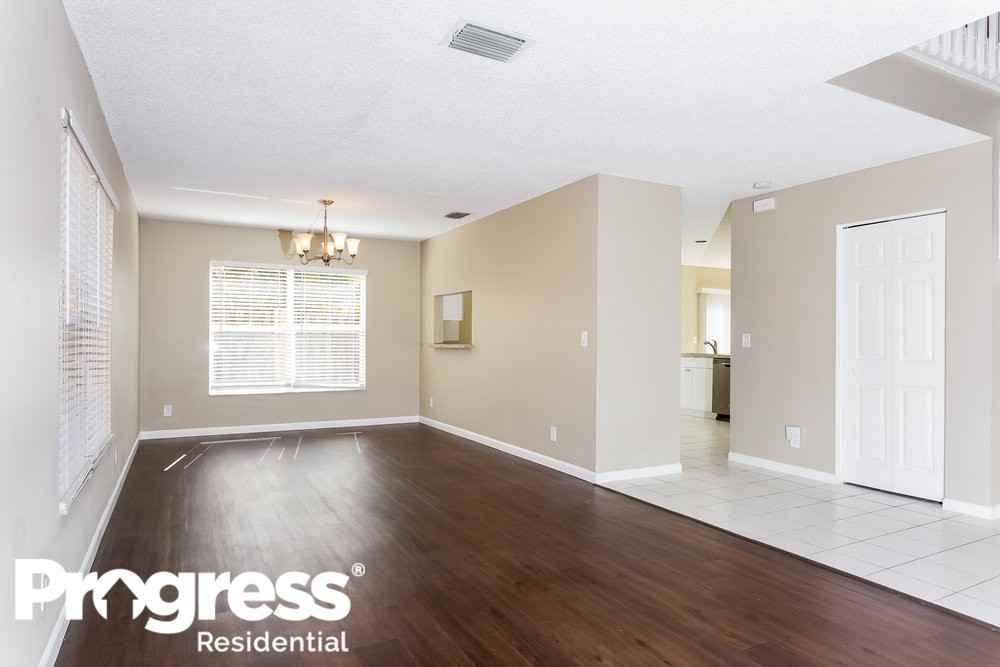 10843 Buttonwood Lake Dr - Photo 2 of 17