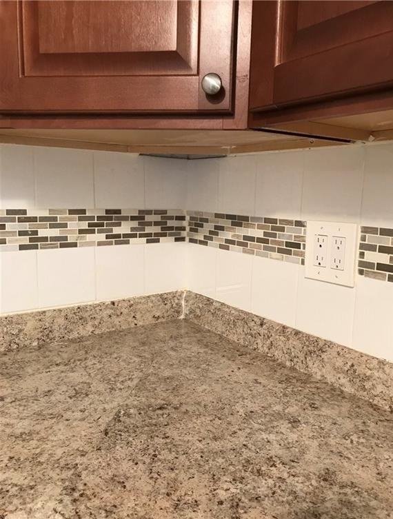 102 Main St - Photo 3 of 18