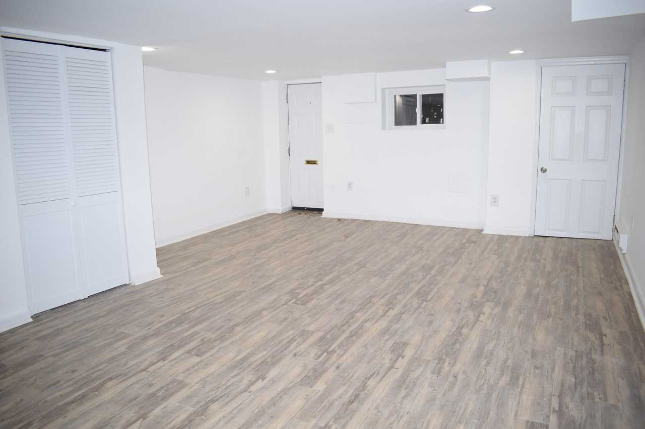 952 Shepherd Street Northwest #B1 - Photo 3 of 15