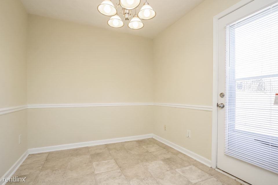 1436 Little Creek Dr - Photo 3 of 10