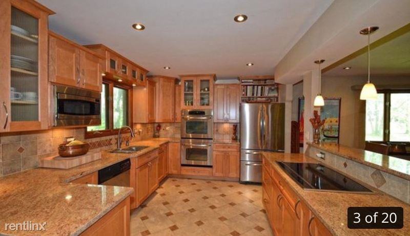 25546 S Pinewood Ln - Photo 2 of 12