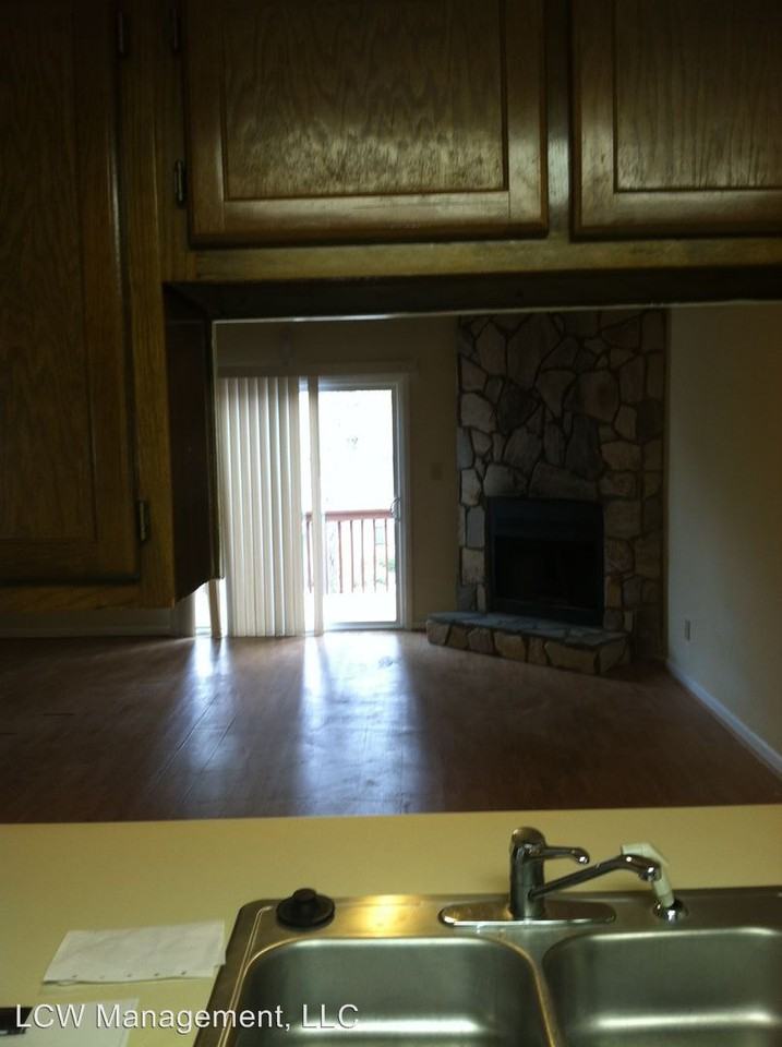 3566 Heathrow Dr - Photo 2 of 6