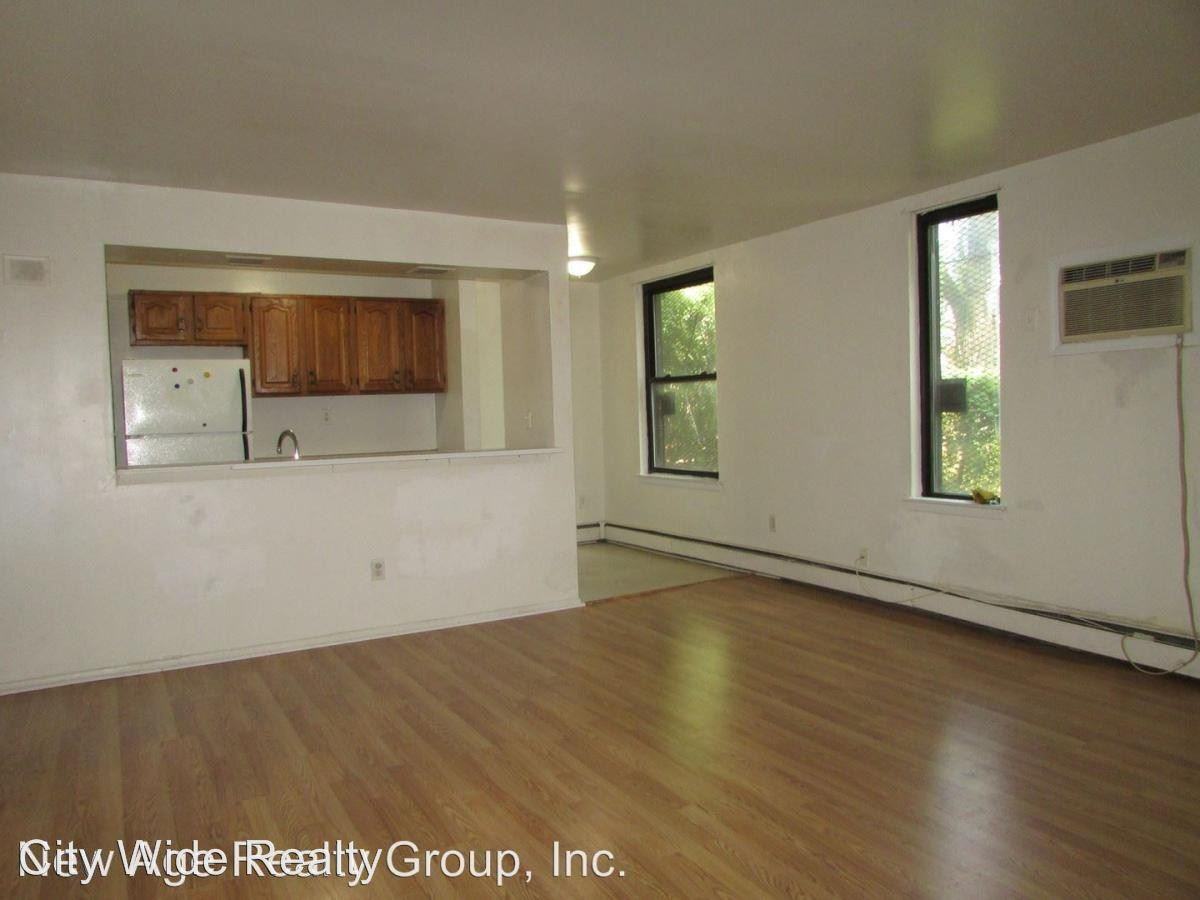 4520 Springfield Avenue - Photo 3 of 5