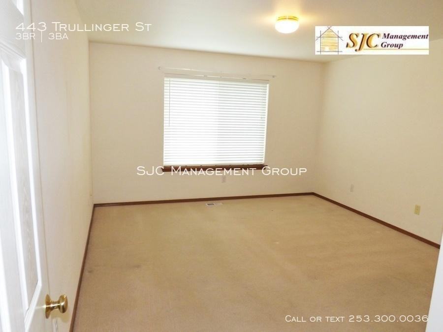 443 Trullinger St - Photo 3 of 11