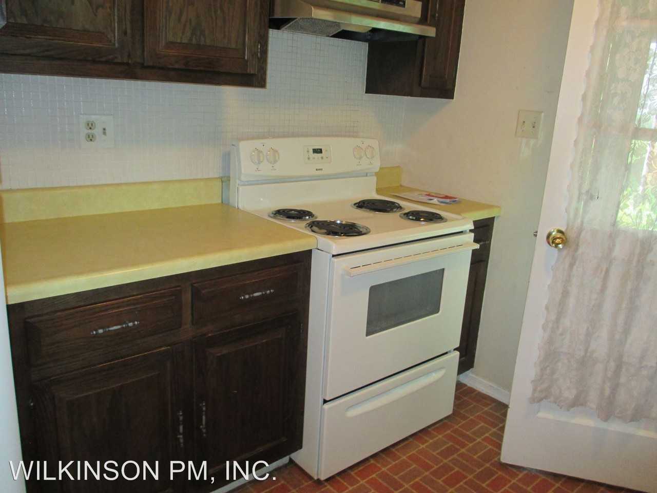 14215 Essex Dr - Photo 2 of 12