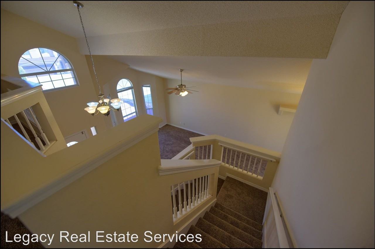 1513 Prickley Pear Dr - Photo 2 of 43