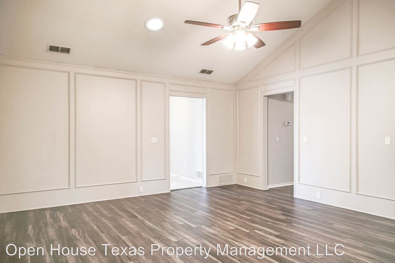 1408 Quail Run Dr - Photo 3 of 9