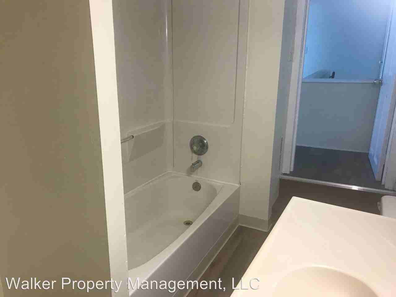 401 - 403 Milton Ave - Photo 3 of 25