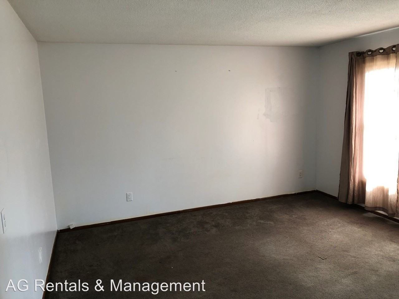 2708 Allegany Ave - Photo 2 of 7