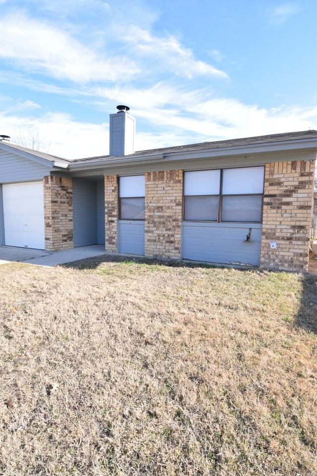 108 Jason Dr - Photo 2 of 11