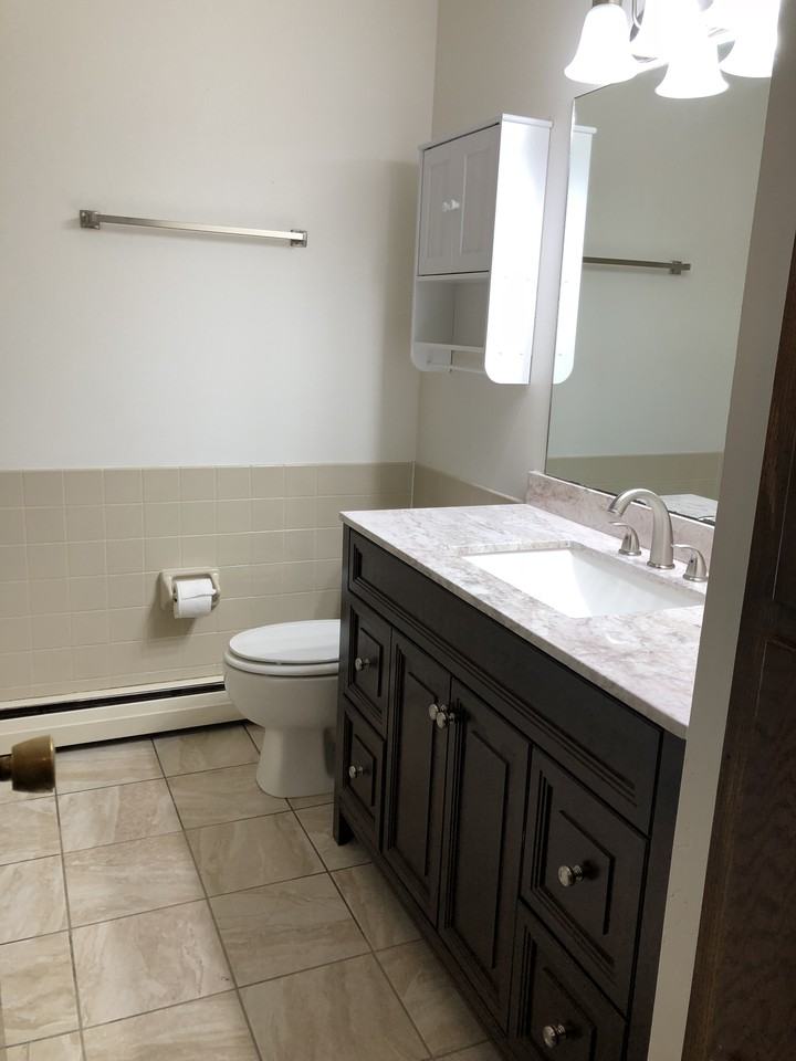 123 Parkview Cir - Photo 2 of 7