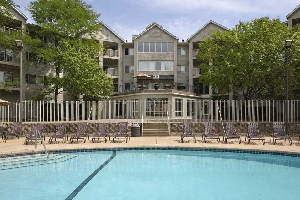 Stonehill - Photo 6 of 23