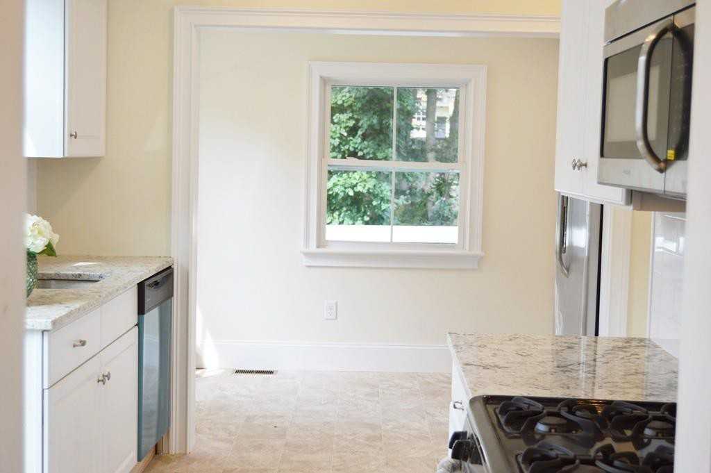 12 Curve St - Photo 3 of 15