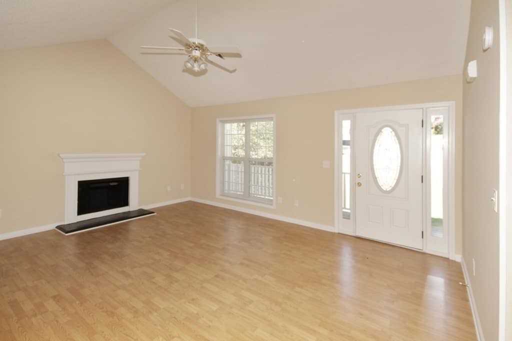 1027 Carly Joanna Ct - Photo 2 of 20